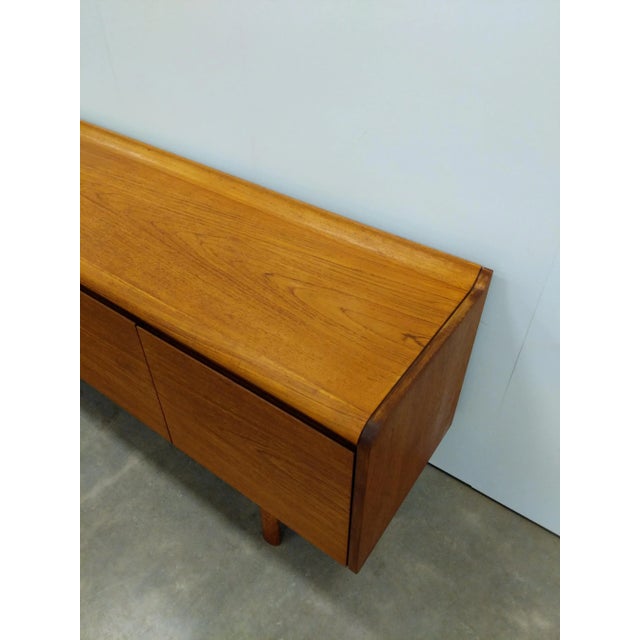 Wood 1960s Vintage Mid Century Modern Teak Credenza by White and Newton For Sale - Image 7 of 12