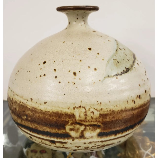 Mid 20th Century American Studio Pottery Japanese Wabi-Sabi Style Rotund Baluster Foilage Motif Stoneware Weed Pot Vessel/Vase For Sale - Image 4 of 8