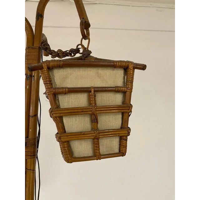 Extraordinary floor lamp, an authentic jewel of Mid-Century Modern style. Made in Italy in the 1950s, this masterpiece...