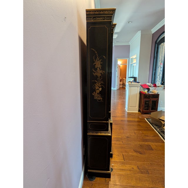 Drexel Heritage Asian-Inspired Chinoiserie Lacquer Display Cabinet, Attributed For Sale - Image 6 of 14