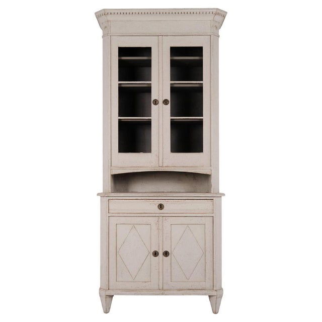 Gustavian Display Cabinet in Light Grey with Patina, 1790s For Sale - Image 15 of 15