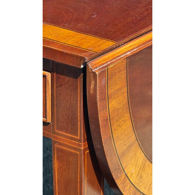 Vintage Baker Furniture Pembroke Drop Leaf Side Table Inlay Design One Drawer #2 For Sale - Image 15 of 17
