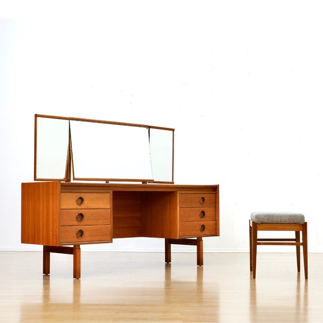 Wood 1960s Mid Century Vanity by Bath Cabinet Makers, Attributed For Sale - Image 7 of 12