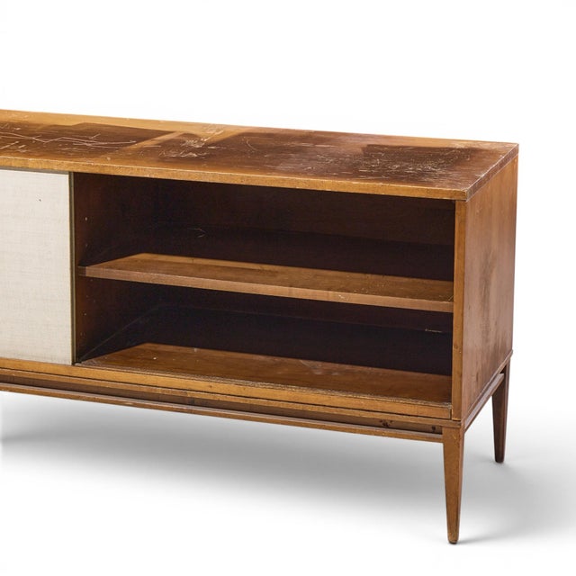 Brown Paul McCobb for Planner Group Mid Century Sliding Door Credenza For Sale - Image 8 of 10