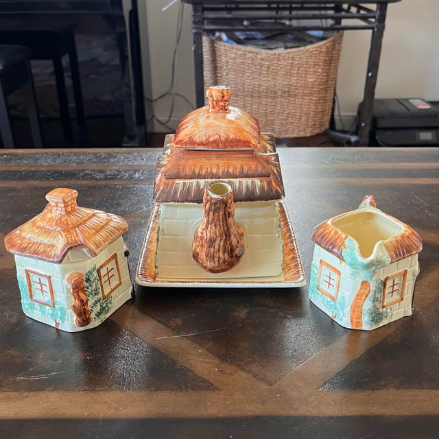 English Vintage 1950s Keele St. Pottery Cottage Teapot Set For Sale - Image 3 of 10
