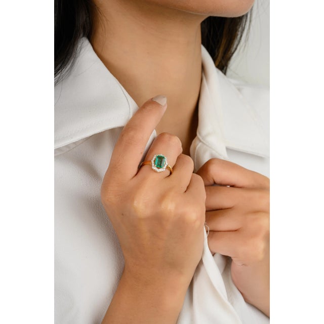 Green 1.07 Ct Princess Cut Emerald Halo Diamond Wedding Ring Size 5 For Sale - Image 8 of 12