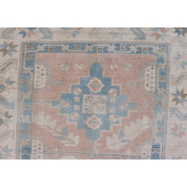 Turkish Oushak Vintage Carpet With Tri Medallion Design 4'5 X 6'8 For Sale In Atlanta - Image 6 of 10