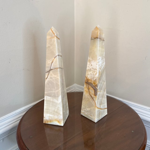 Vintage Pair of Carved Onyx Obelisks- a Pair For Sale In Atlanta - Image 6 of 9