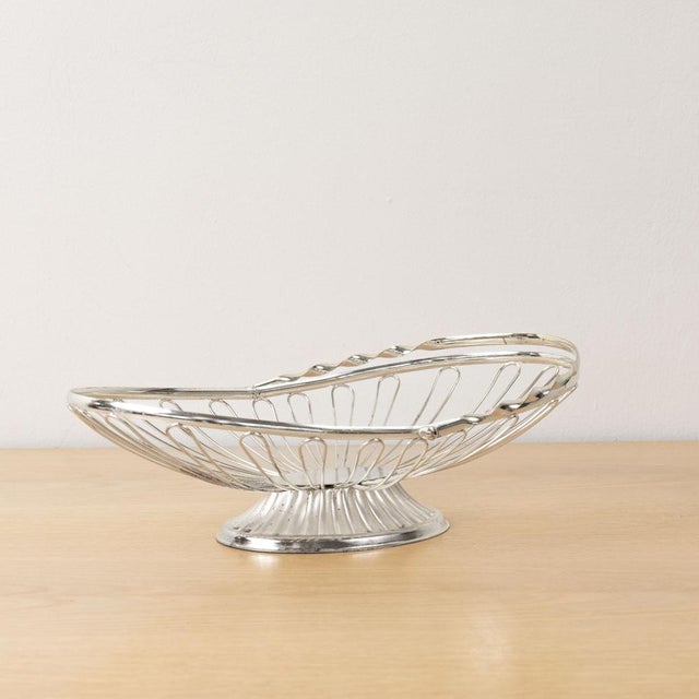 1950s French Metal Basket With Handle For Sale In Los Angeles - Image 6 of 10