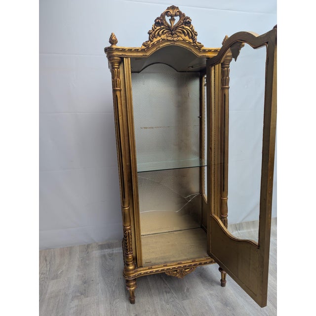 Baroque Style Illuminated Gilded Display Cabinet For Sale - Image 17 of 18
