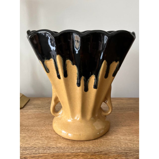 1930s 1930s Zanesville "Ebonello" Drip Glaze Fan Vase For Sale - Image 5 of 6