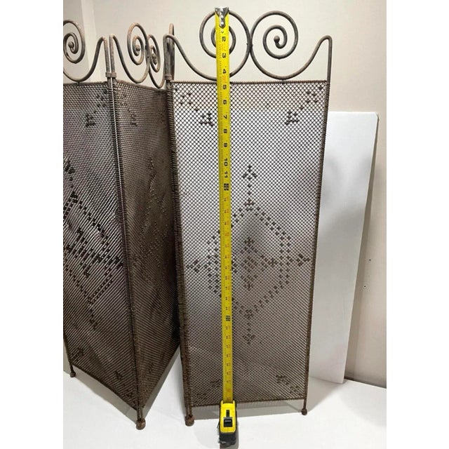 American Vintage Fireplace Screen Arts and Crafts Folding Wire Mesh For Sale - Image 3 of 3