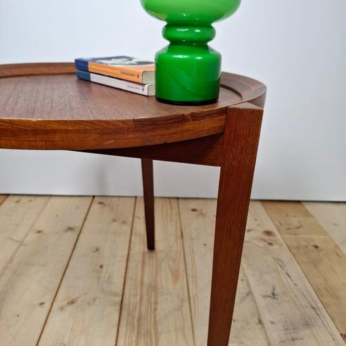 Mid-Century Modern Scandinavian Round Teak Coffee Table, 1960s For Sale - Image 6 of 7