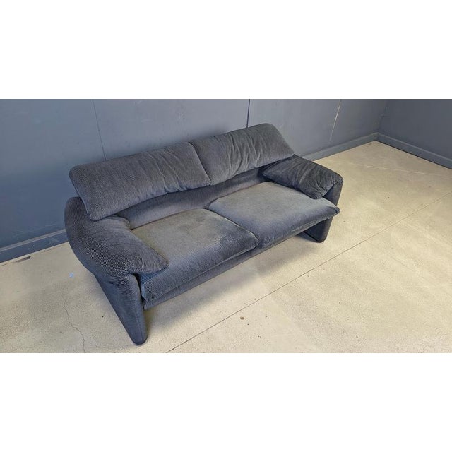 Vintage maralunga sofa designed by vico magistretti for cassina in 1973. This iconic design sofa is upholstered in a...
