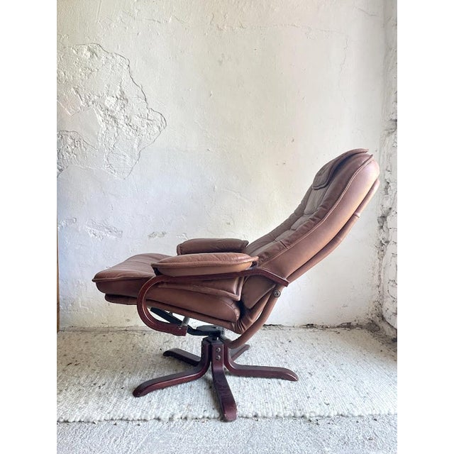 Set of Scandinavian Brown Leather Recliner Lounge Chair with Ottoman, 1990 For Sale - Image 10 of 17