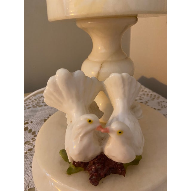 Hollywood Regency Vintage Spanish Pegasam Alabaster Table Lamp With White Doves For Sale - Image 3 of 8