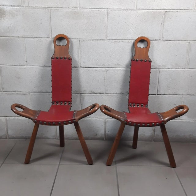 Mid-Century Modern Spanish Brutalist Chair in Wood & Red Leather, 1960s, Set of 2 For Sale - Image 3 of 18