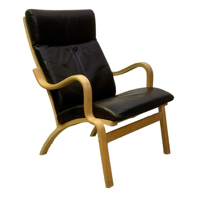 1960s Attributed to Stouby Bentwood Beech Armchair With Black Leather For Sale