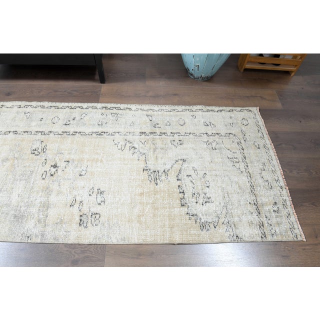 1970s Vintage Persian Handmade Wool Cotton Runner Rug For Sale In San Francisco - Image 6 of 11