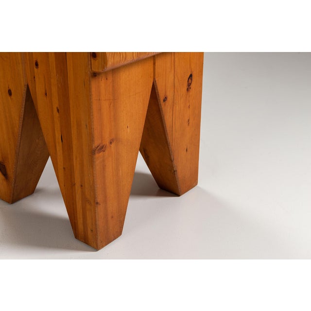 Vintage Brutalist Pinewood Chairs, France, 1970s, Set of 2 For Sale - Image 8 of 11