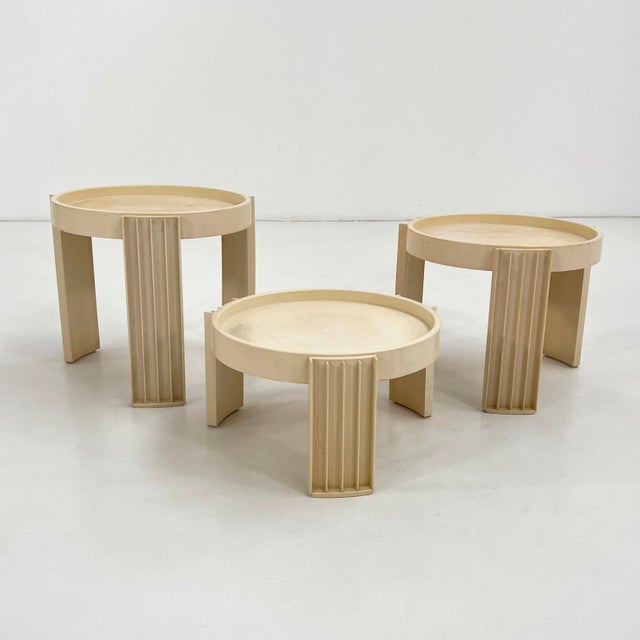 White Vintage Marema Nesting Tables by Gianfranco Frattini for Cassina, 1960s, Set of 3 For Sale - Image 8 of 11