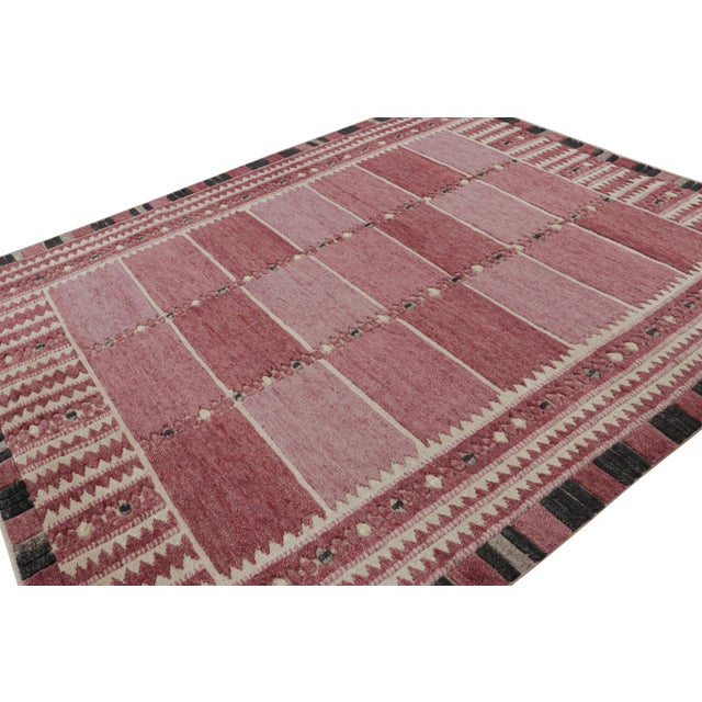 Looking for a custom size? For more information on customization capabilities, please reach out to custom@chairish.com....