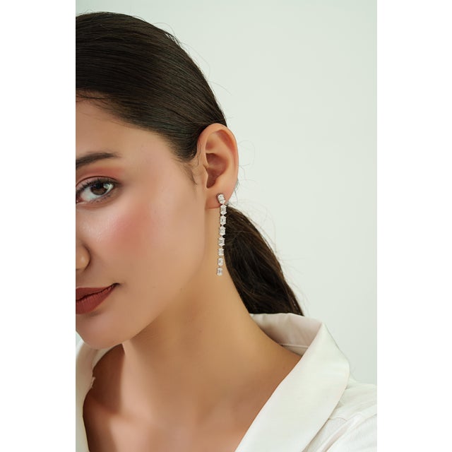 Certified 2.84ct Baguette & Marquise Diamond Linear Drop Earrings in 14k Gold- A Pair For Sale In New York - Image 6 of 14