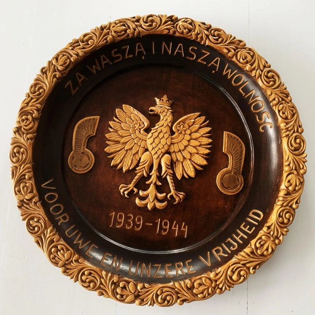 Hand-Carved Souvenir Plate, 1940s For Sale - Image 12 of 12