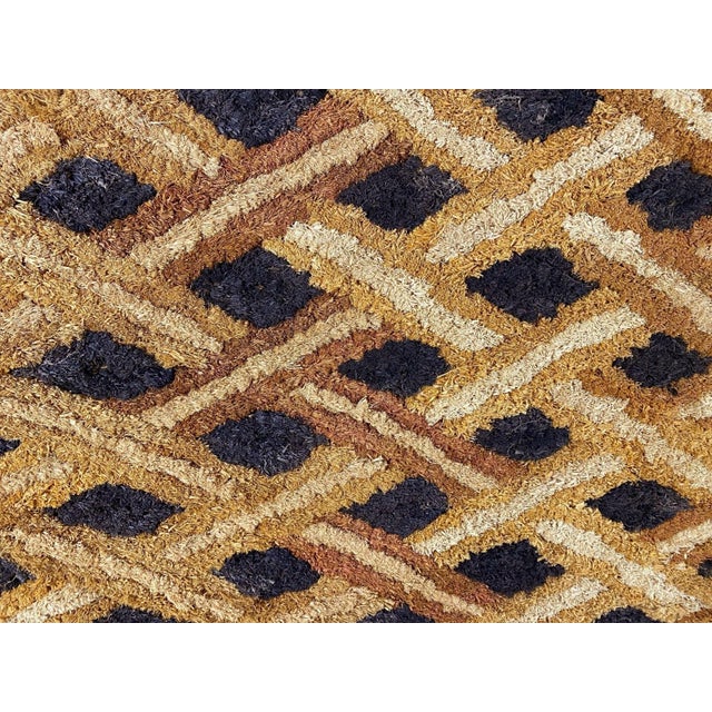 1980s Vintage African Kuba Kasai Velvet Raffia Textile Zaire 23 "By 22" For Sale - Image 5 of 9