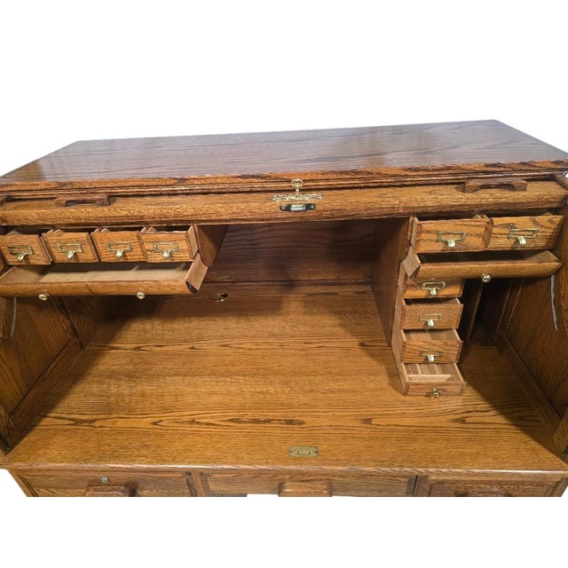 Late 20th Century Winners Only Solid Oak Roll Top Executive Desk With Keys For Sale - Image 9 of 11