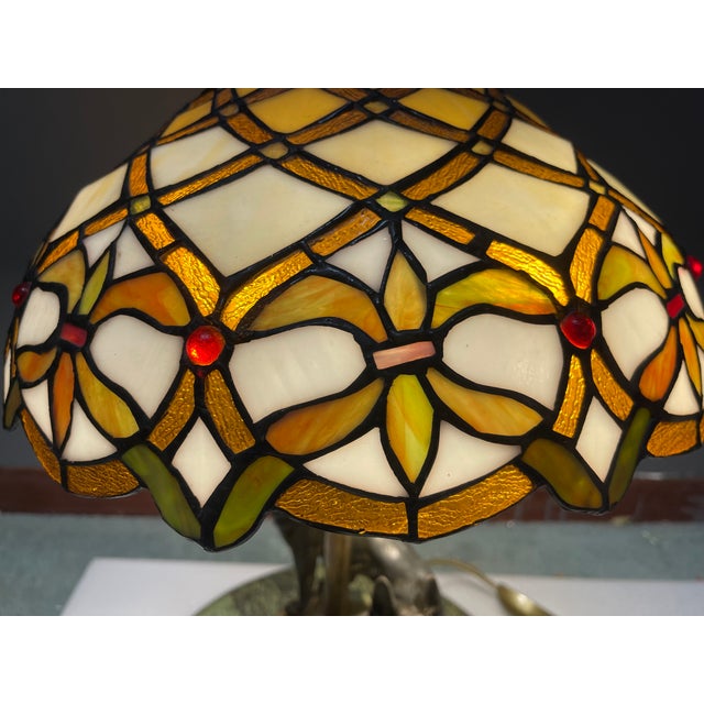 Vintage Dog Table Lamp in the style of Tiffany with Marble Base, 1950s For Sale - Image 3 of 12