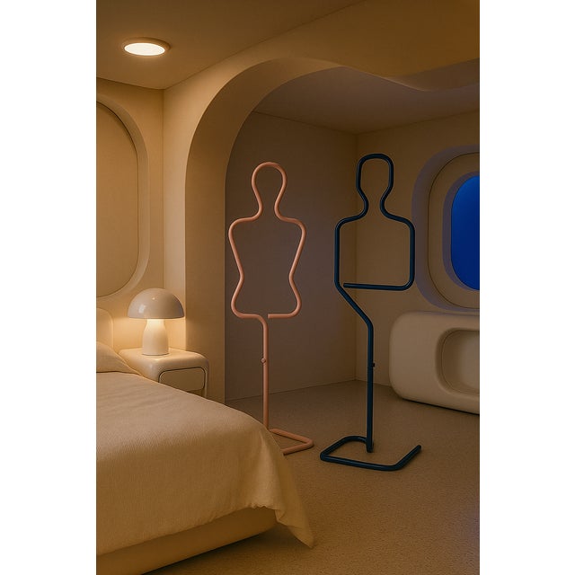 Men: 175 x 46 cm. Women: 165 x 46 cm.