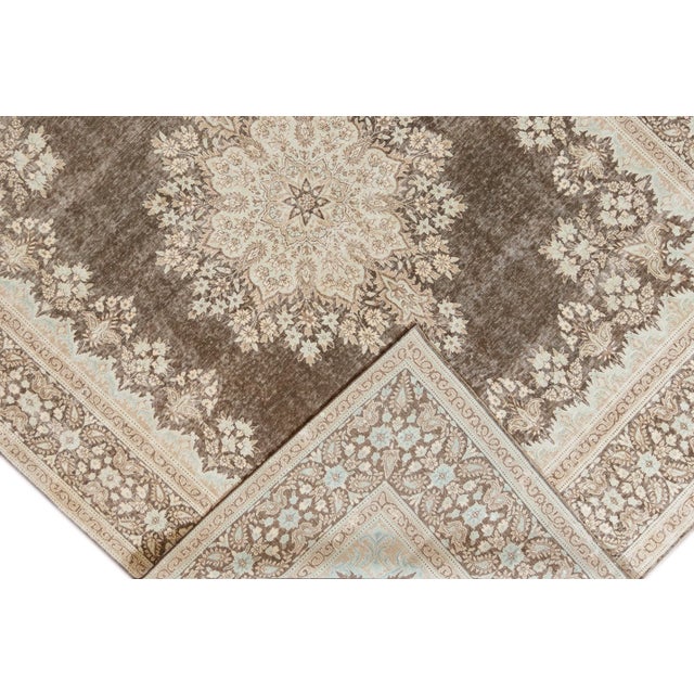 American Early 20th Century Vintage Medallion Wool Rug For Sale - Image 3 of 12