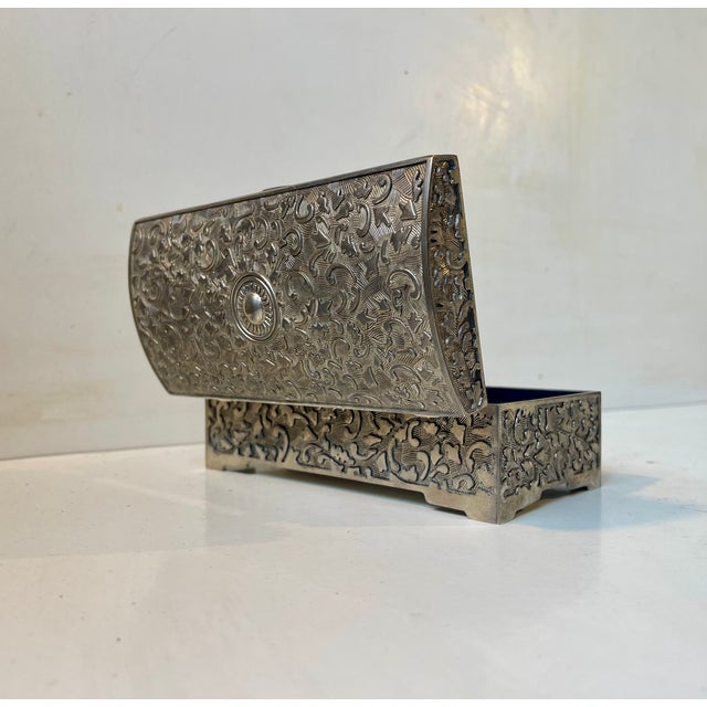 Vintage Jewelry Box in White Metal, 1980s For Sale - Image 3 of 9