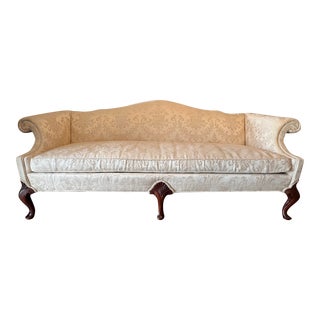 Late 20th Century Hickory Chair Furniture Company Tan Linen Damask Queen Anne Style Camelback Settee Sofa With Duck Down Seat Cushion For Sale