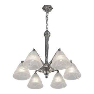 Hettier & Vincent & Hanots French Art Deco Chandelier 1930s - Frosted Birds Glass For Sale