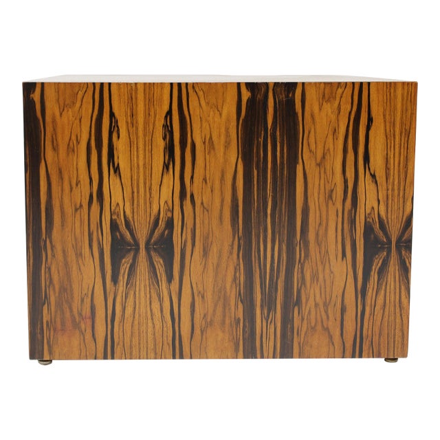 Mid 20th Century Attributed to Milo Baughman Cube Side or End Table in Rosewood For Sale