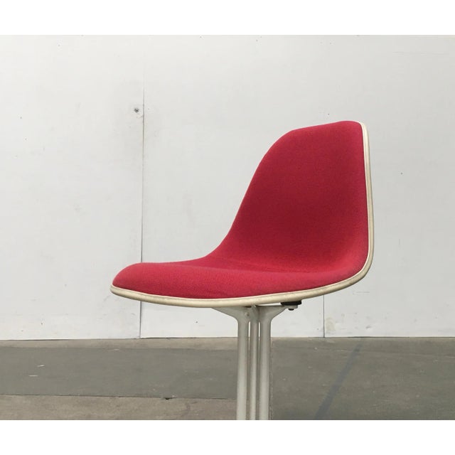 Mid-Century Fiberglass Side Chairs with La Fonda Base by Charles & Ray Eames for Herman Miller, Set of 2 For Sale - Image 14 of 18
