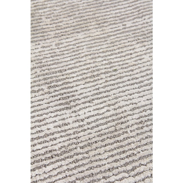 Transitional Raven Hand loom Wool/Viscose White/Gray Rug-9'x12" For Sale - Image 3 of 7