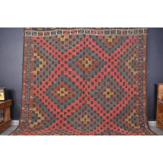 Red Geometric Kilim Rug in Wool For Sale - Image 11 of 13