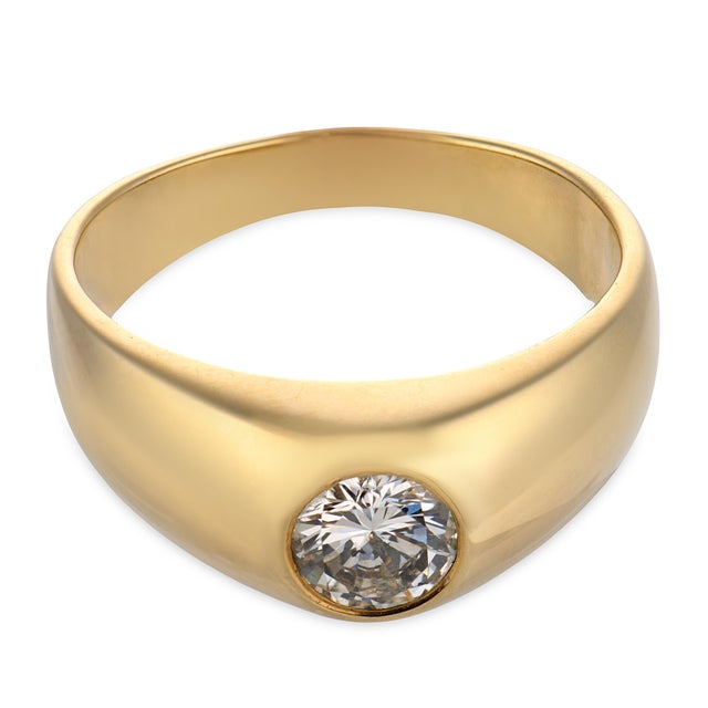 Contemporary Vintage Diamond 14k Yellow Gold Bezel Engagement Ring, Size 8.5 For Sale - Image 3 of 6