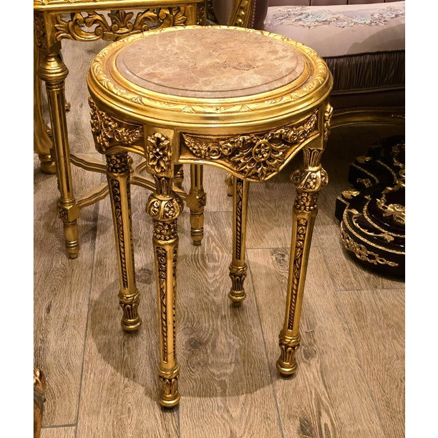 Neoclassical Italian Neoclassical Accent Table – Beige Marble Top With Intricate Gilded Ornamentation For Sale - Image 3 of 3