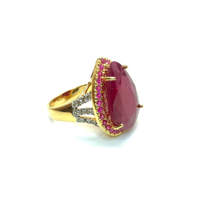 Bochic "Capri" Vintage Natural Ruby & Diamonds Ring Set in 18K Gold & Silver For Sale - Image 17 of 18