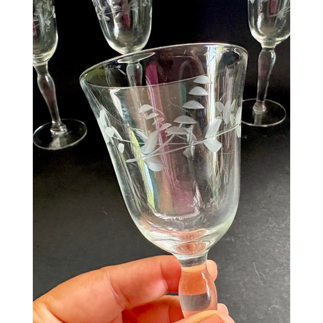 Vintage Etched Floral Wine Glasses, Set of 6, Mid-Century Barware For Sale In Miami - Image 6 of 9