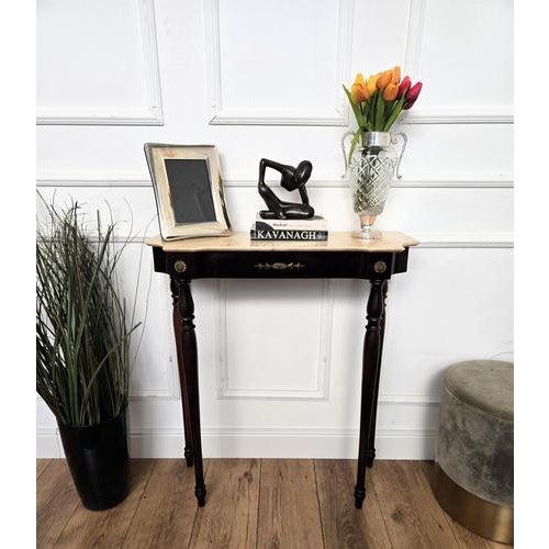 Very elegant and refined Italian 1950s Mid-Century Modern and neoclassical design console table. The four stunning carved...