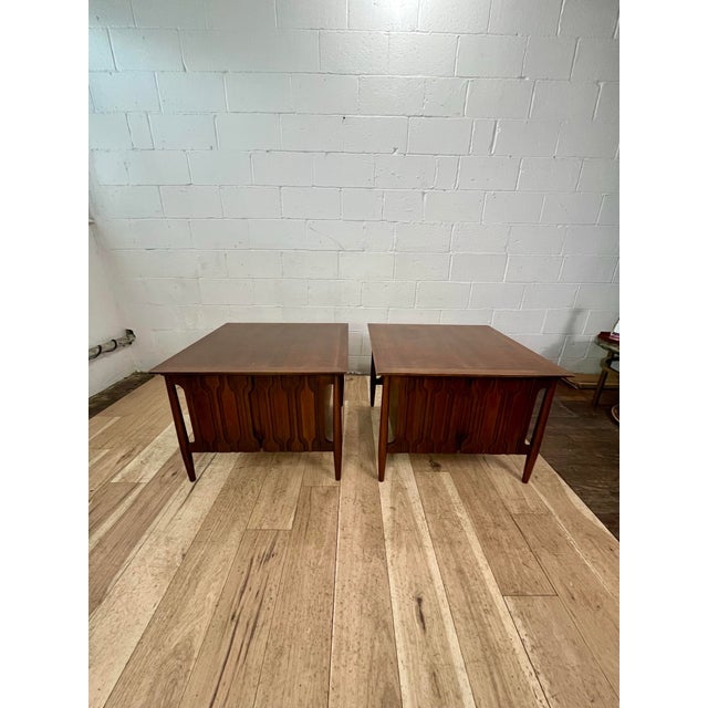 Mid 20th Century Pair of 1970s Forward Trends Sculpted Walnut End Tables by Johnson Furniture For Sale - Image 5 of 12