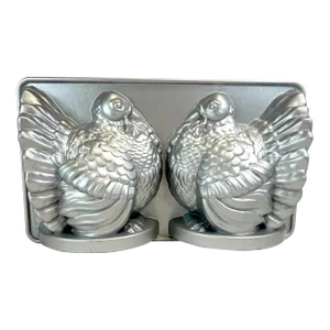 Contemporary Americana Thanksgiving Turkey Mold