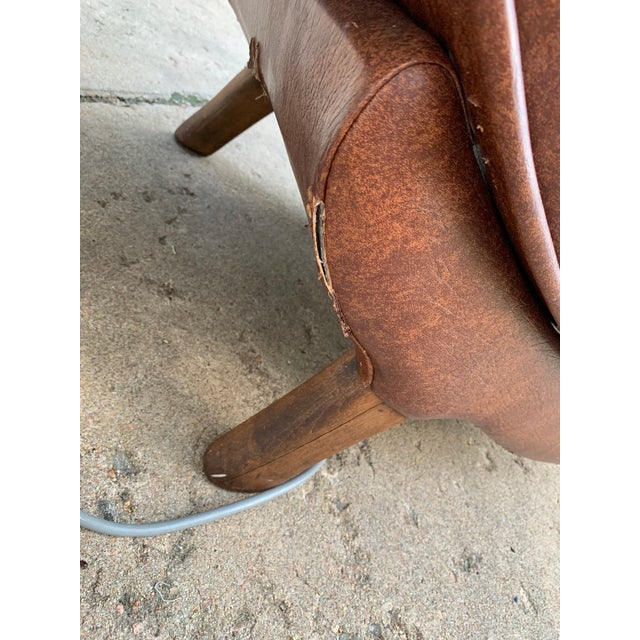 1970s Vintage Deluxe Electric Contour Lounge Chair For Sale - Image 10 of 13