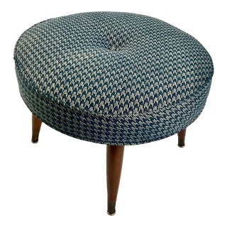 1950s Mid-Century Boho Chic Footstool After Paul McCobb, Newly Reupholstered in Houndstooth. For Sale
