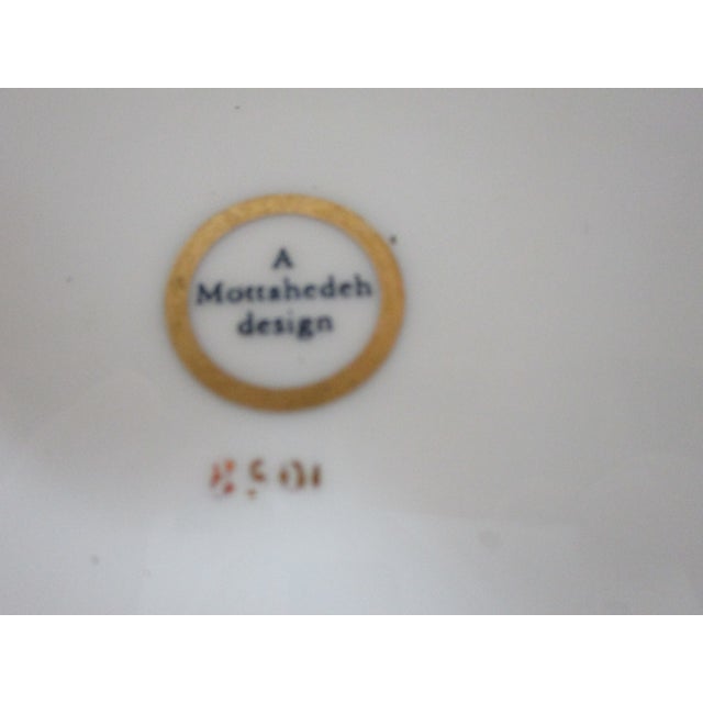 Traditional 1960s Mottahedeh Parrots on a Branch Plate For Sale - Image 3 of 4